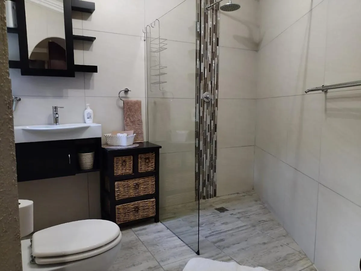 Villa Mariss Guesthouse Kraaifontein Guest house